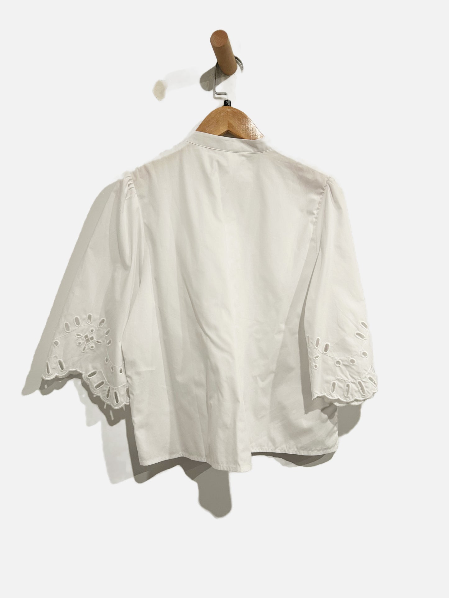 H&M White Eyelet Button Down Blouse - Small