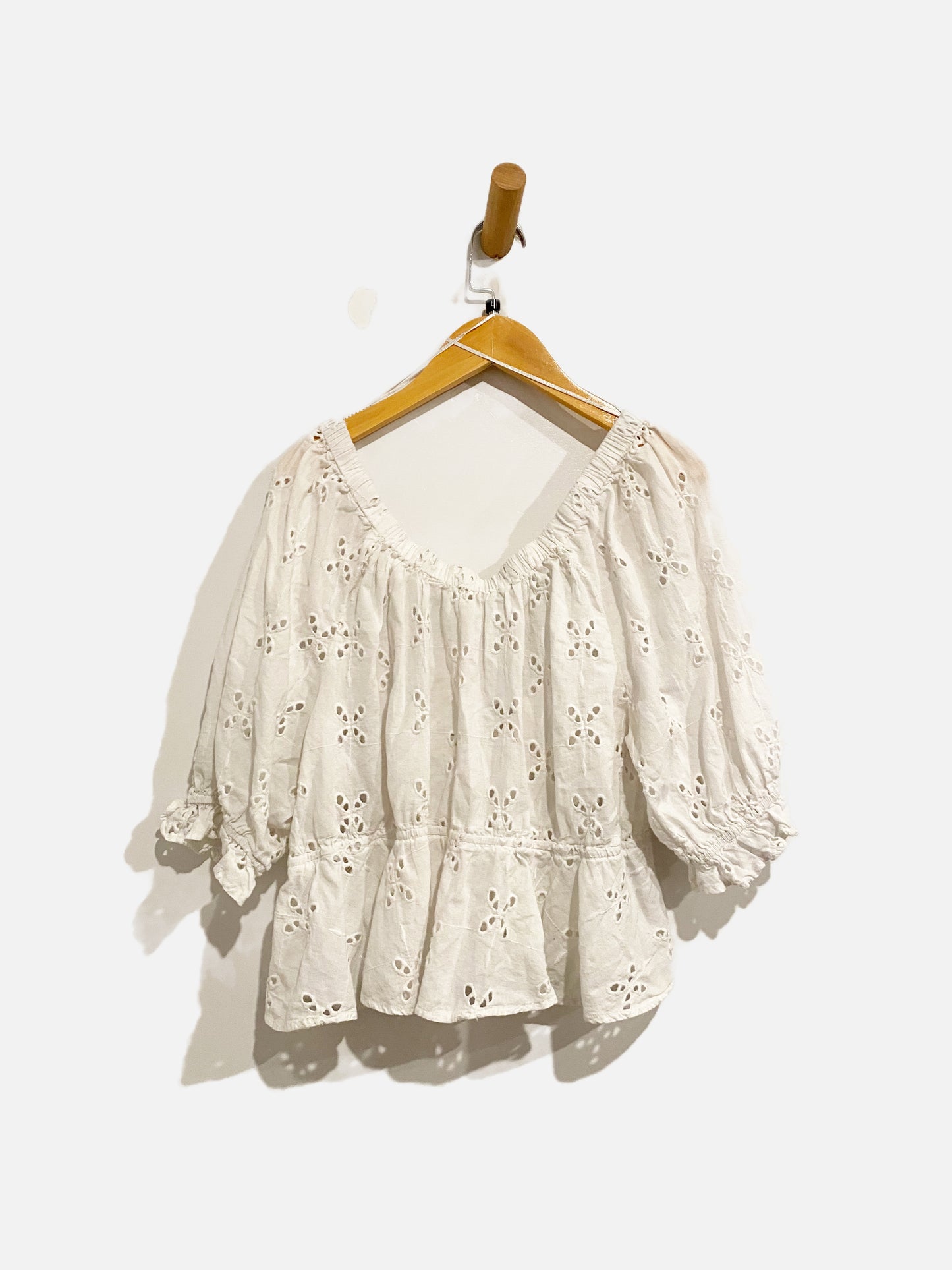 Free People White Eyelet Ruffle Crop Blouse - Large