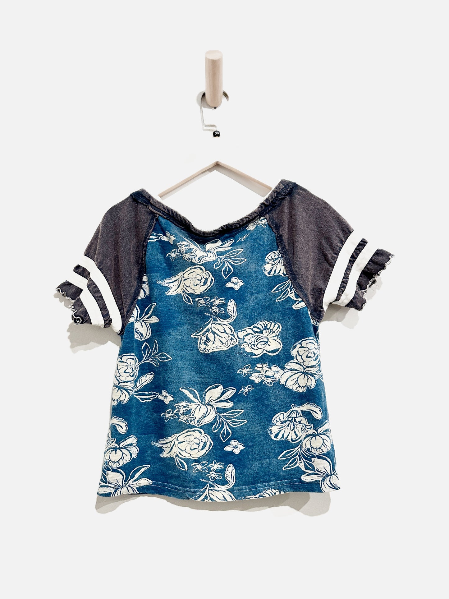 Free People Wish You Were Here Blue Floral Short Sleeve Tee - XS
