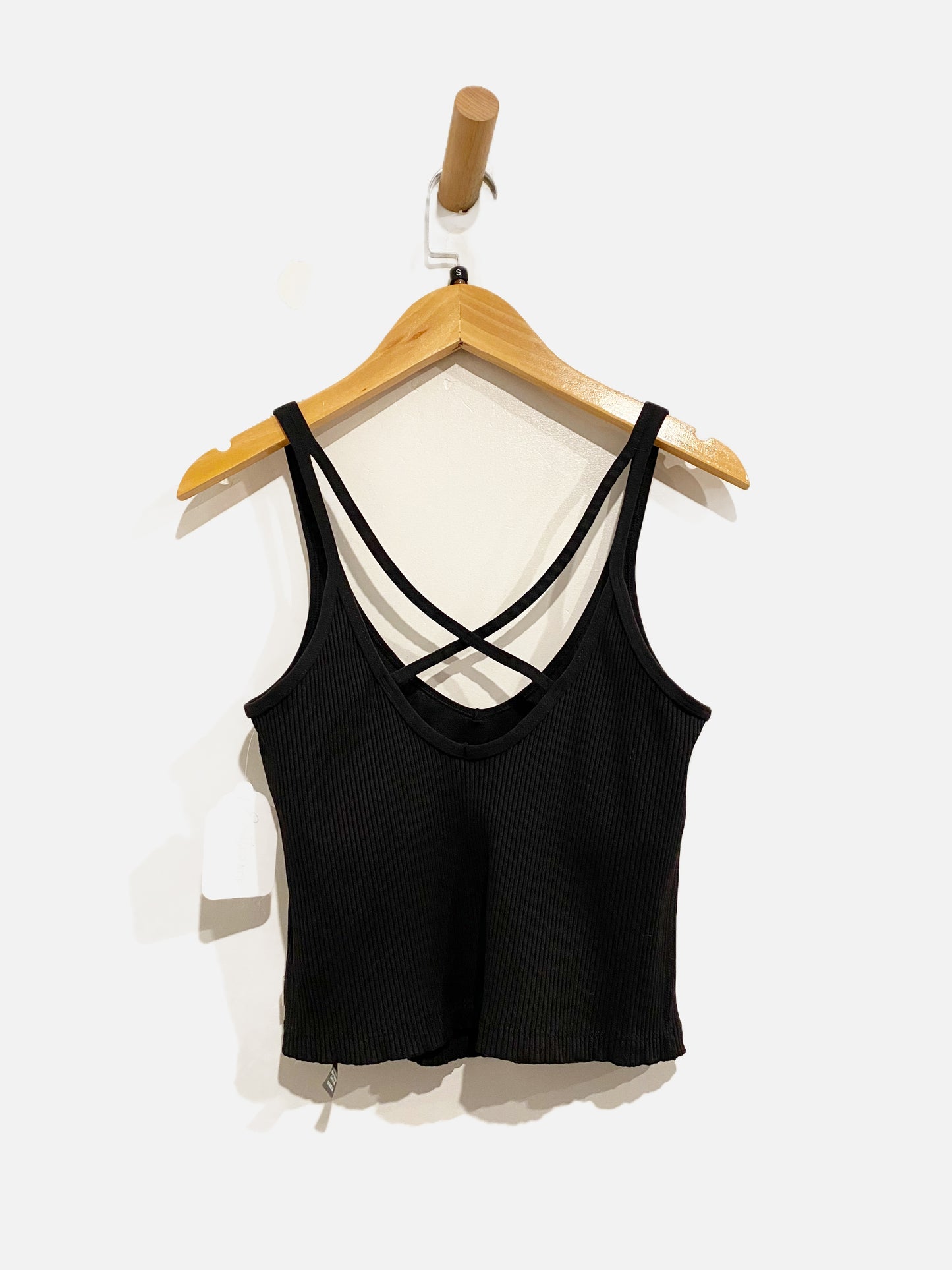 Vuori Black Ribbed Crop Tank - Small