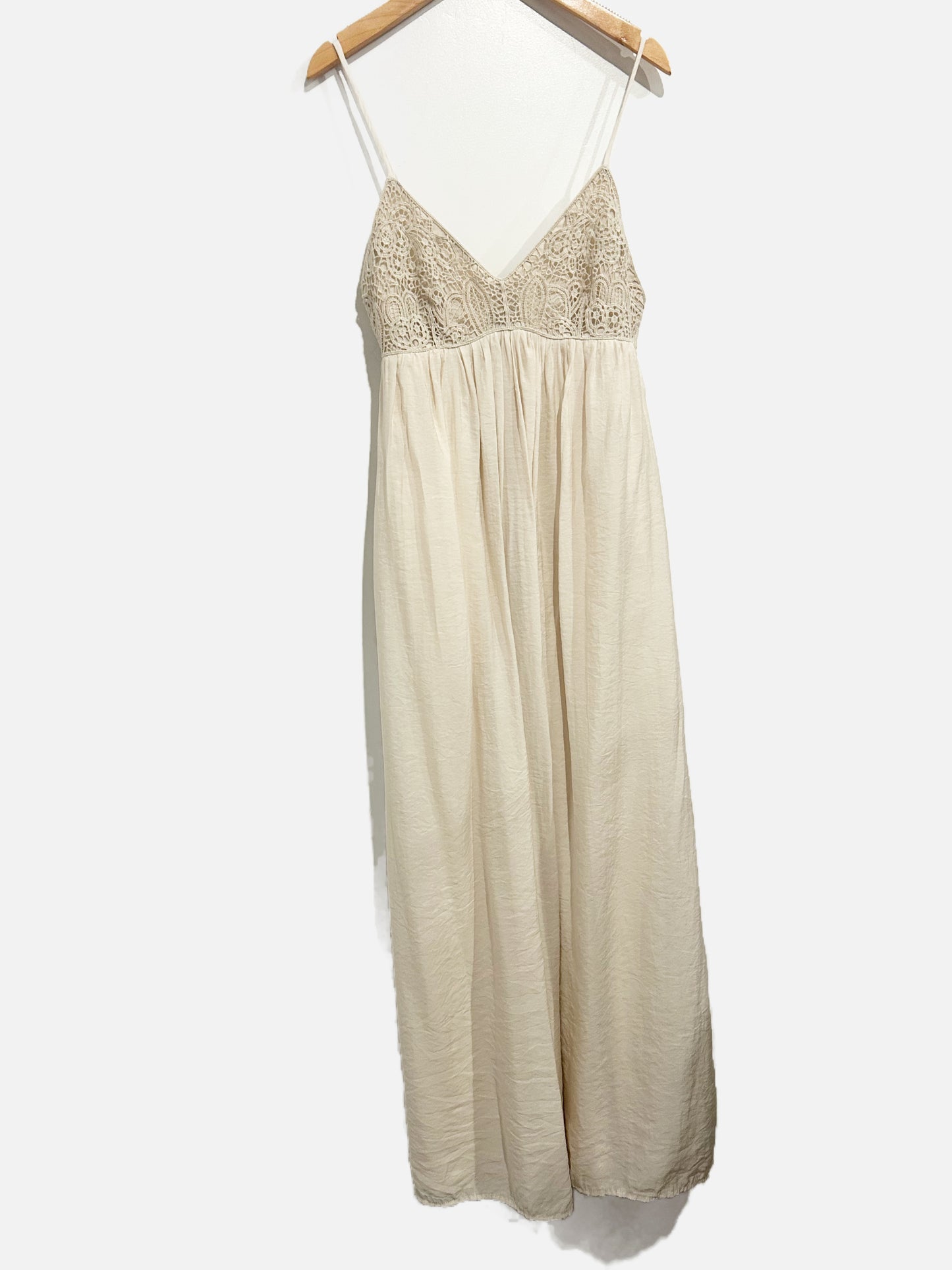 Abercrombie & Fitch Cream Maxi Dress - XSP