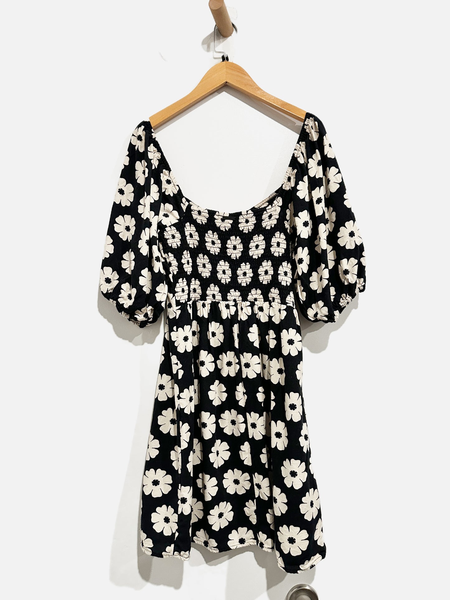 Billabong Black and White Floral Mini Dress - Large