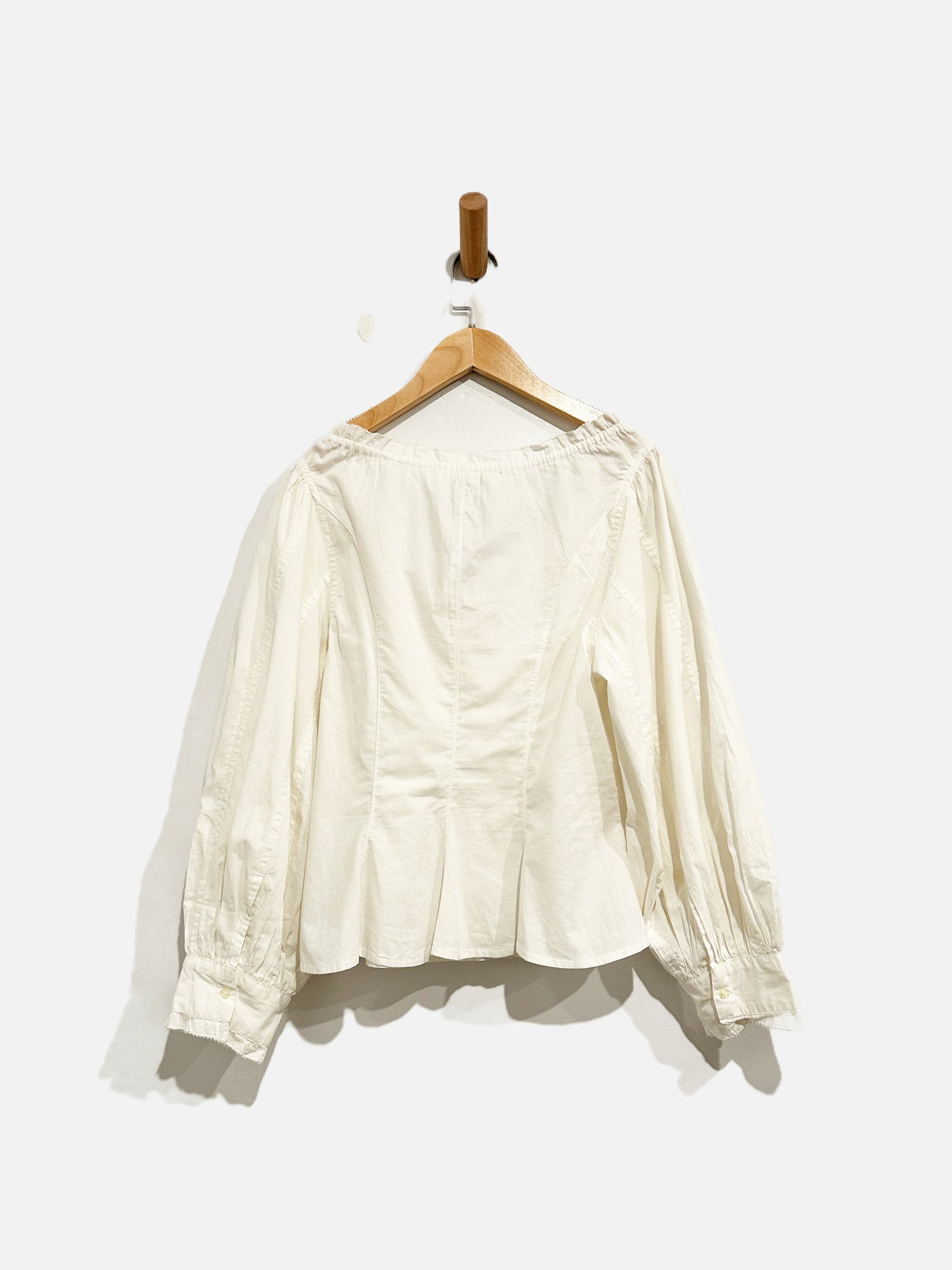 The Great Haven Top in White - 1/Small