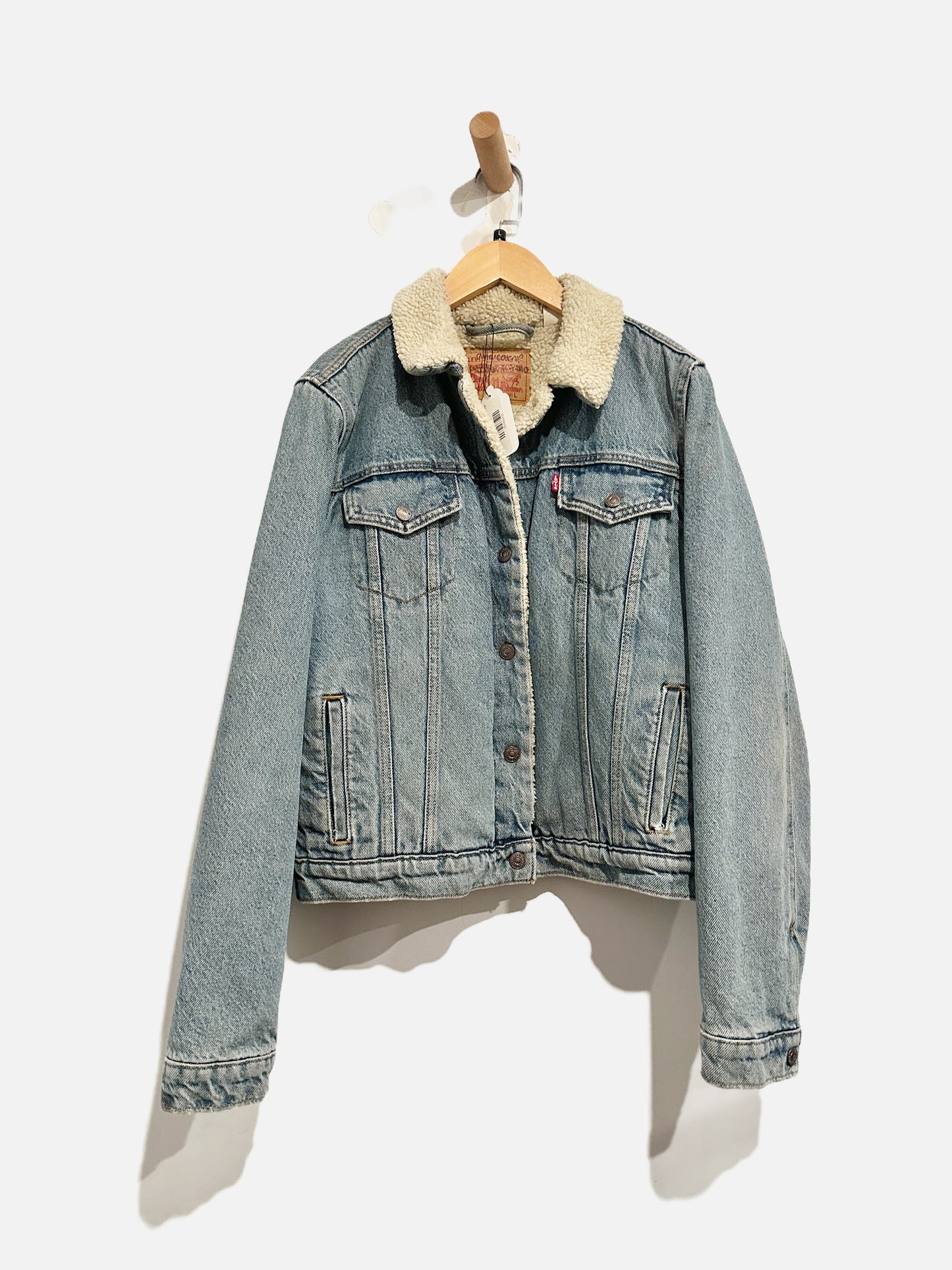Levi’s Sherpa Lined Trucker Jacket - Large