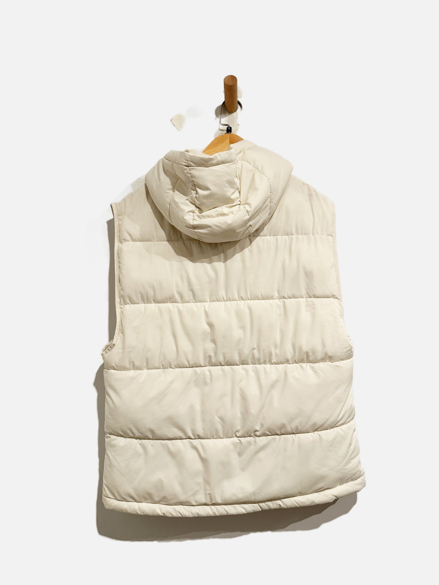 American Eagle NWT Oversized White Puff Vest - Small