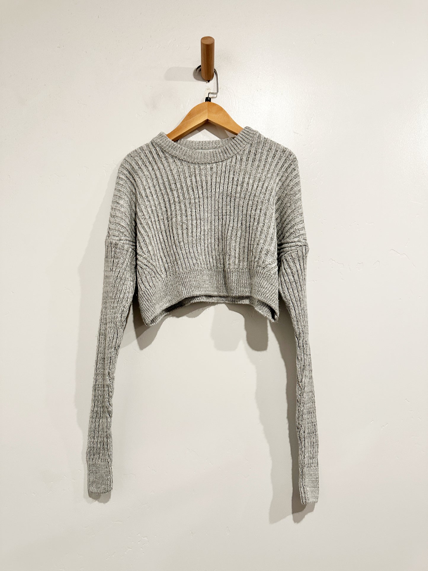 UO Gray Ribbed Sweater - Small
