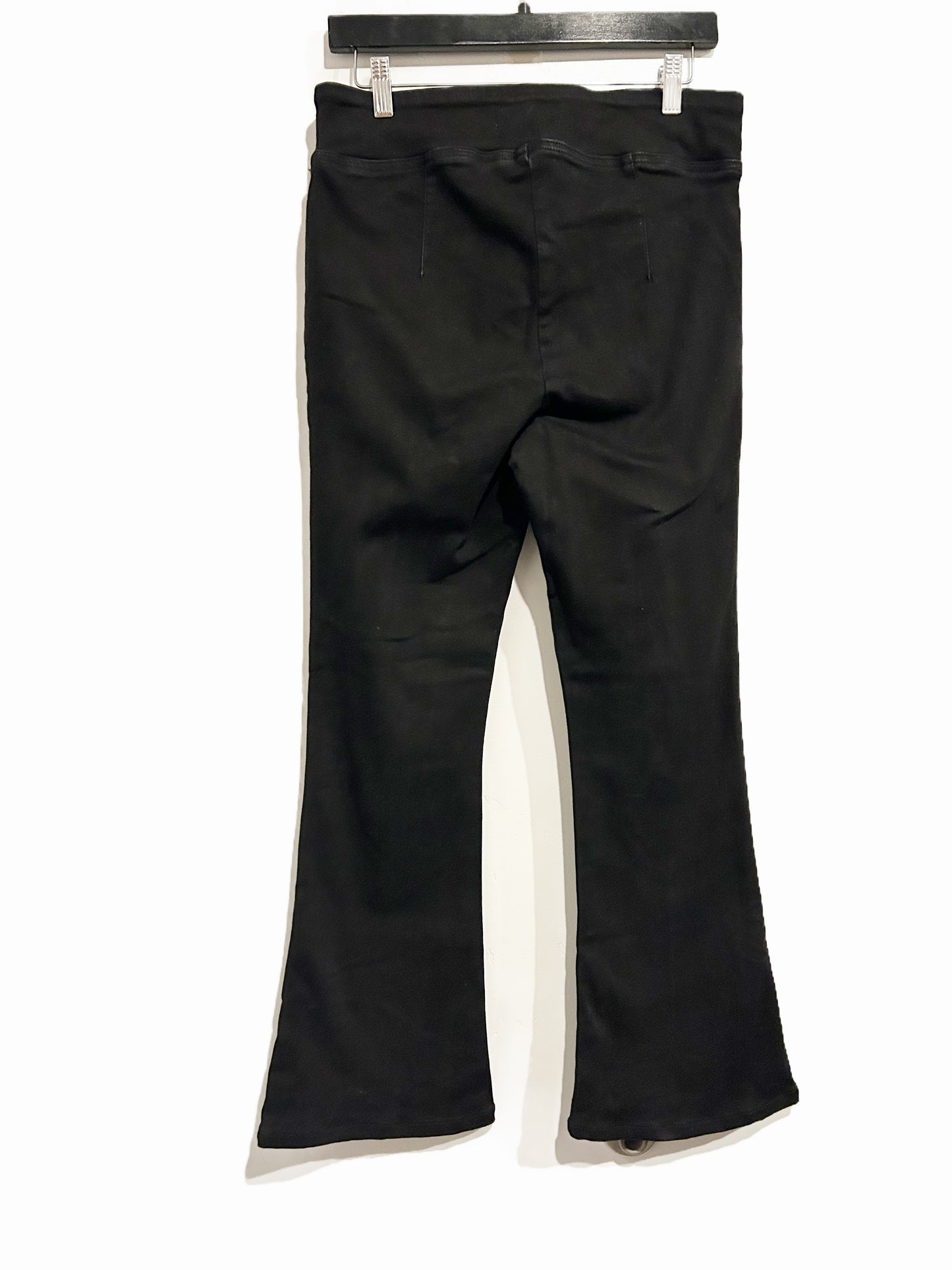 Frame The Jetset Flare Jean in Black - 2