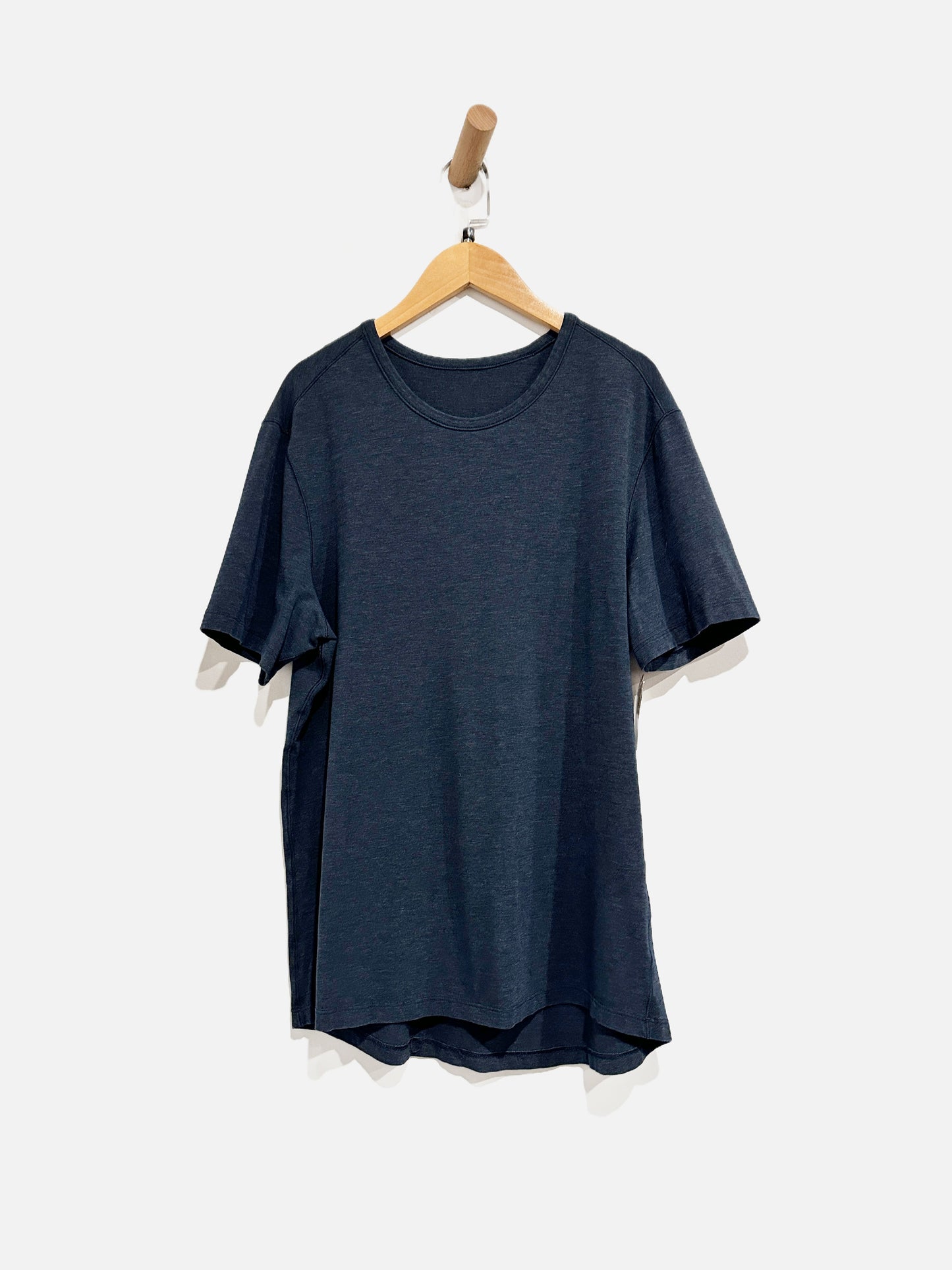Lululemon Navy Men's Tee - Medium