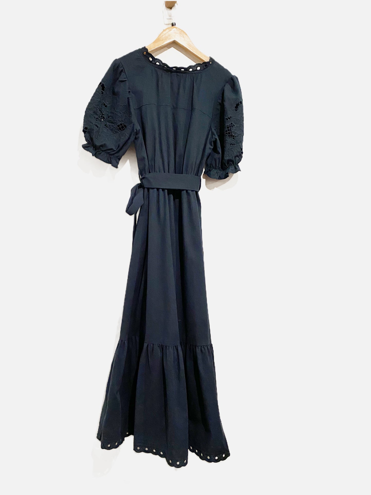 Moon River Eyelet Midi Dress - Small