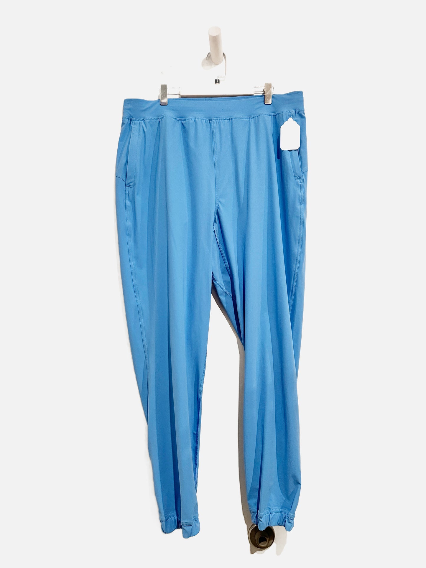 Lululemon Adapted State High-Rise Jogger Short in Pool Party - 12