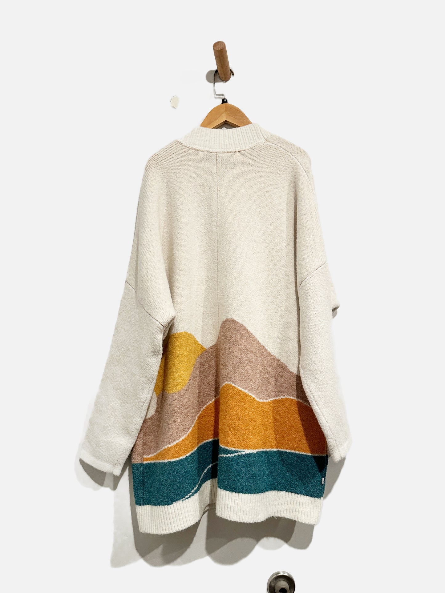 Passenger NWT Cream Vista Color Block Cardigan - Medium