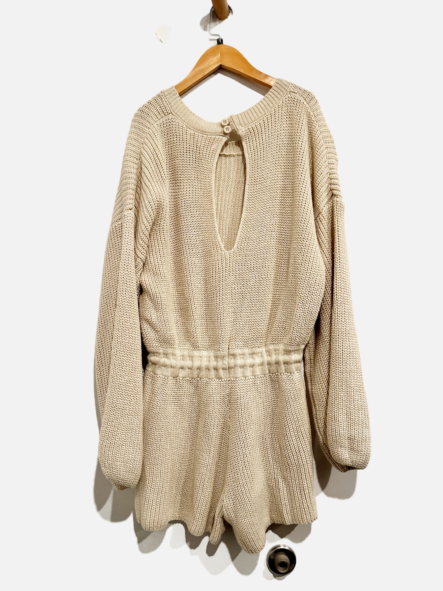 Lucca NWT Cream Sweater Romper - Large