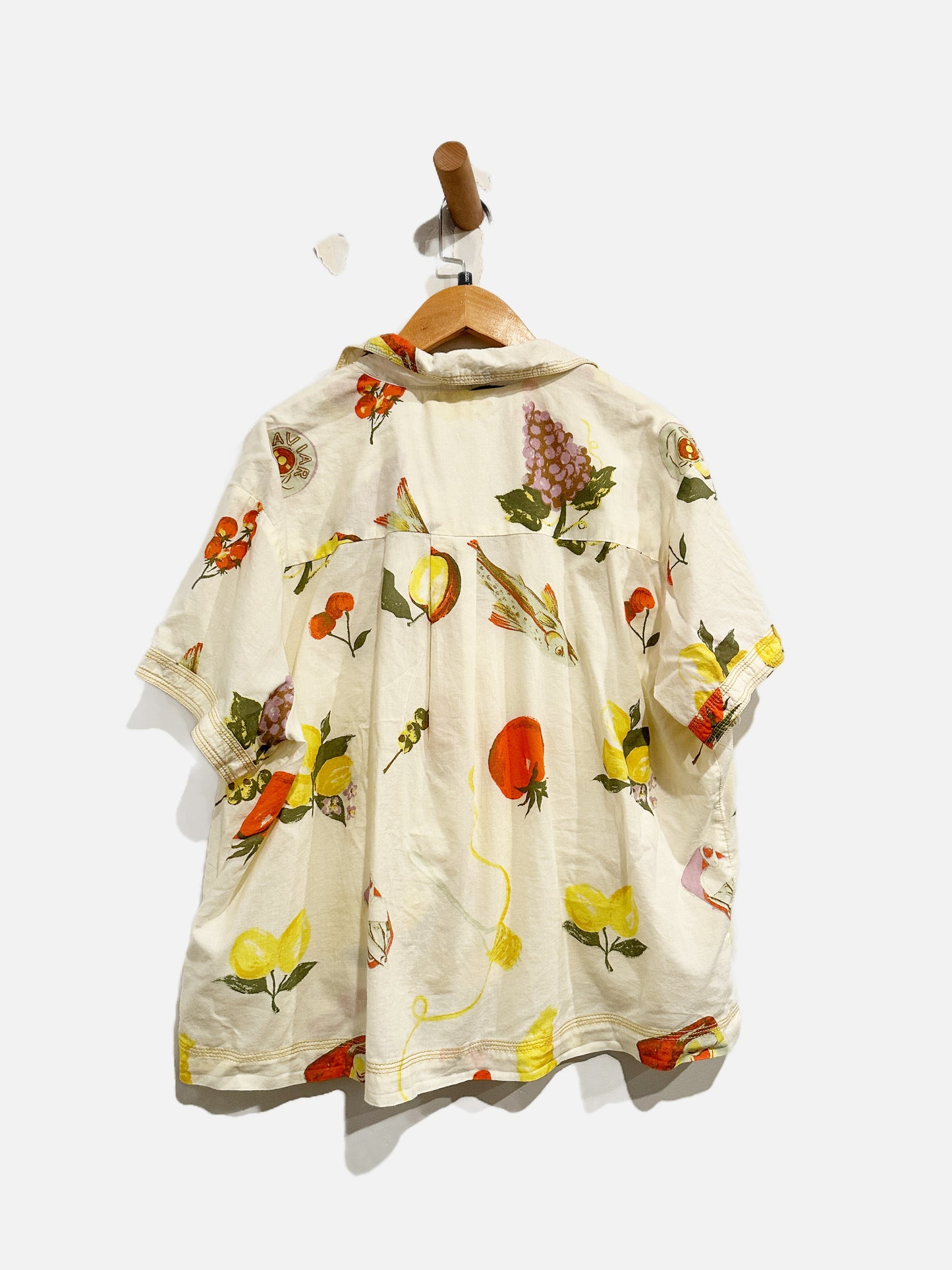 Urban Outfitters NWT Souvenir Button Down - Small