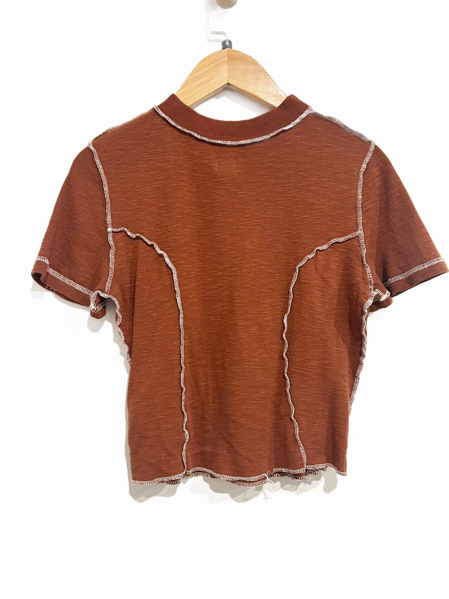 BDG Katie Seamed Baby Tee in Brown - Small