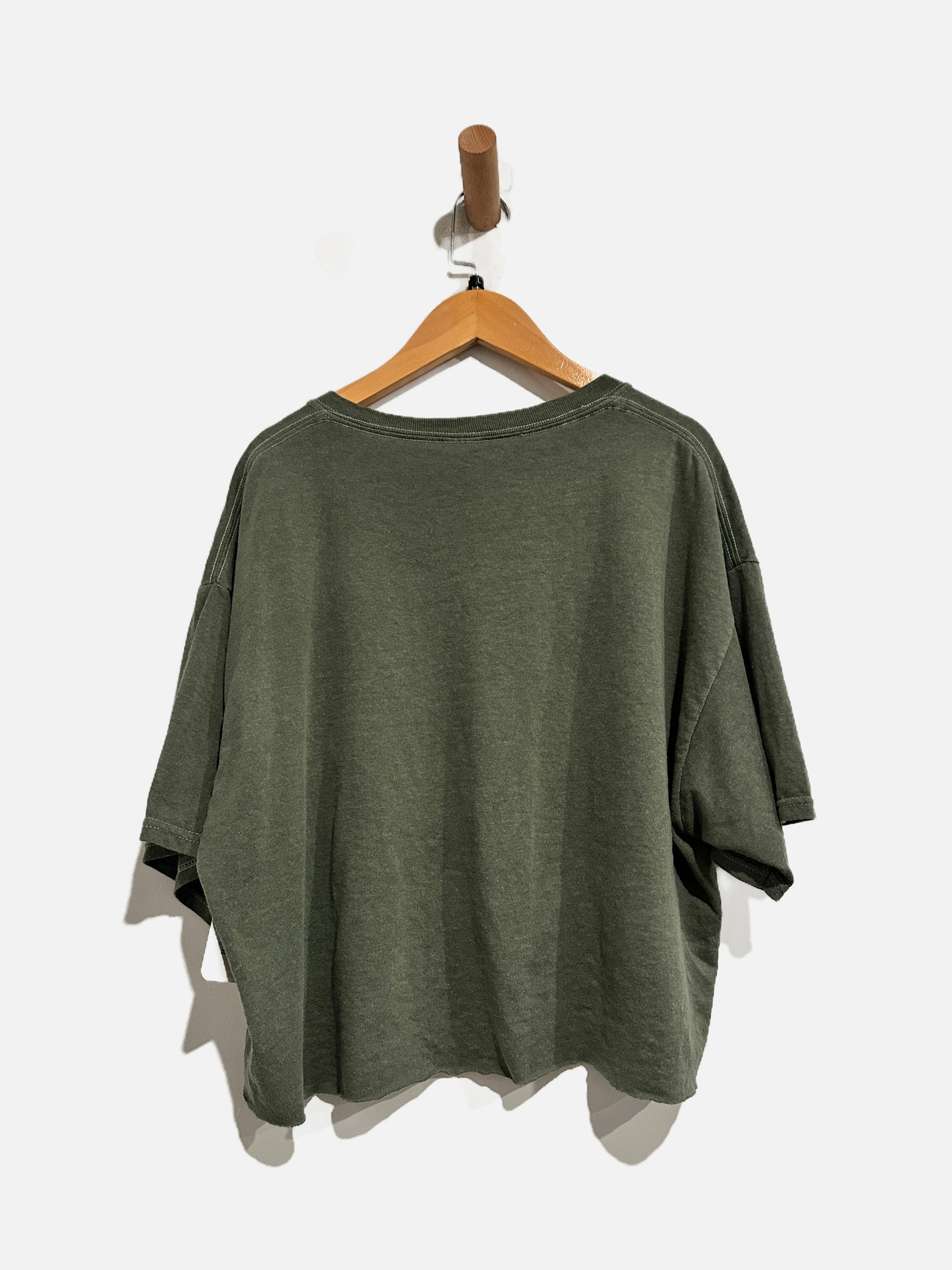 Social Culture Green Hamptons Cropped Tee - Large