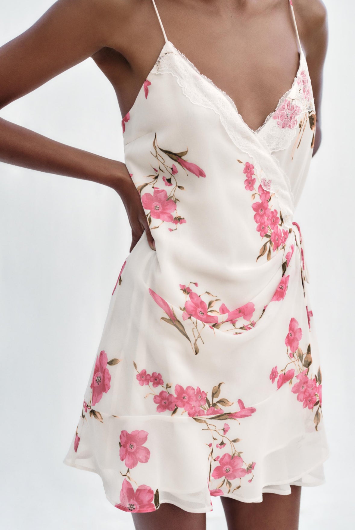 Zara White Floral Lace Mini Dress - Large