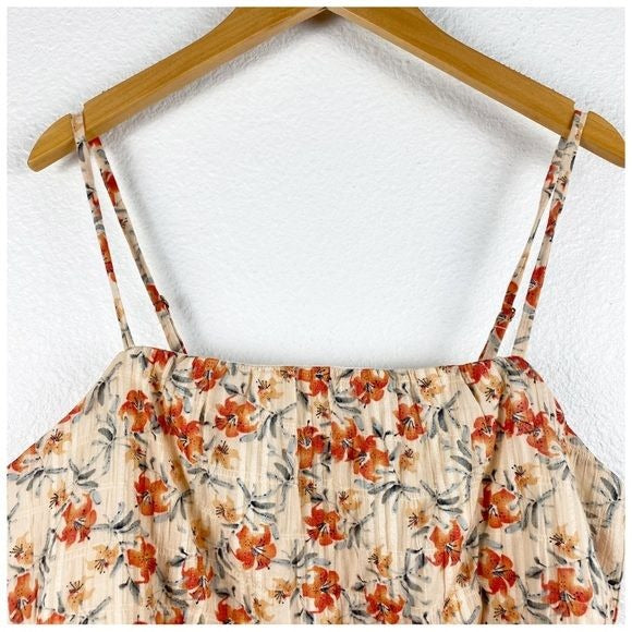 MinkPink NWT Zahari Floral Crop Top Size Medium