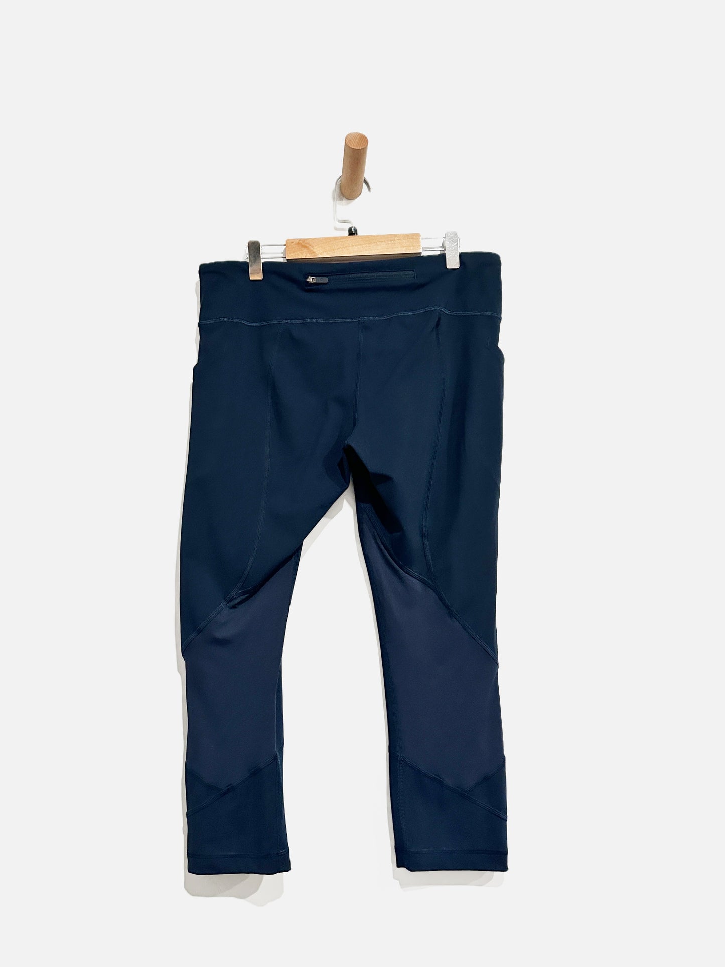 Lululemon Pace Rival Crop *Full-On Luxtreme 22" in True Navy - 10