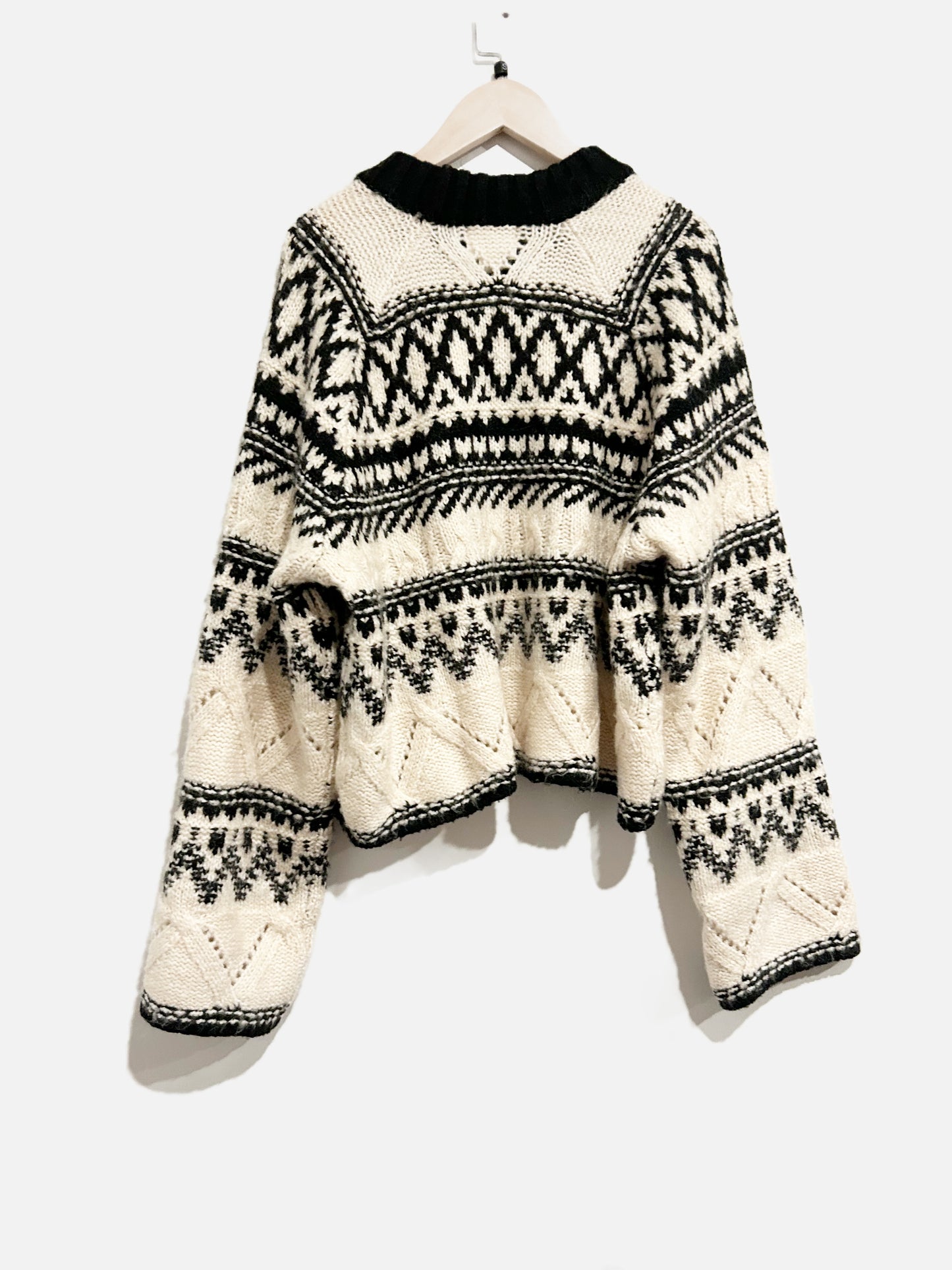 H&M Black/White Chunky Sweater - Small