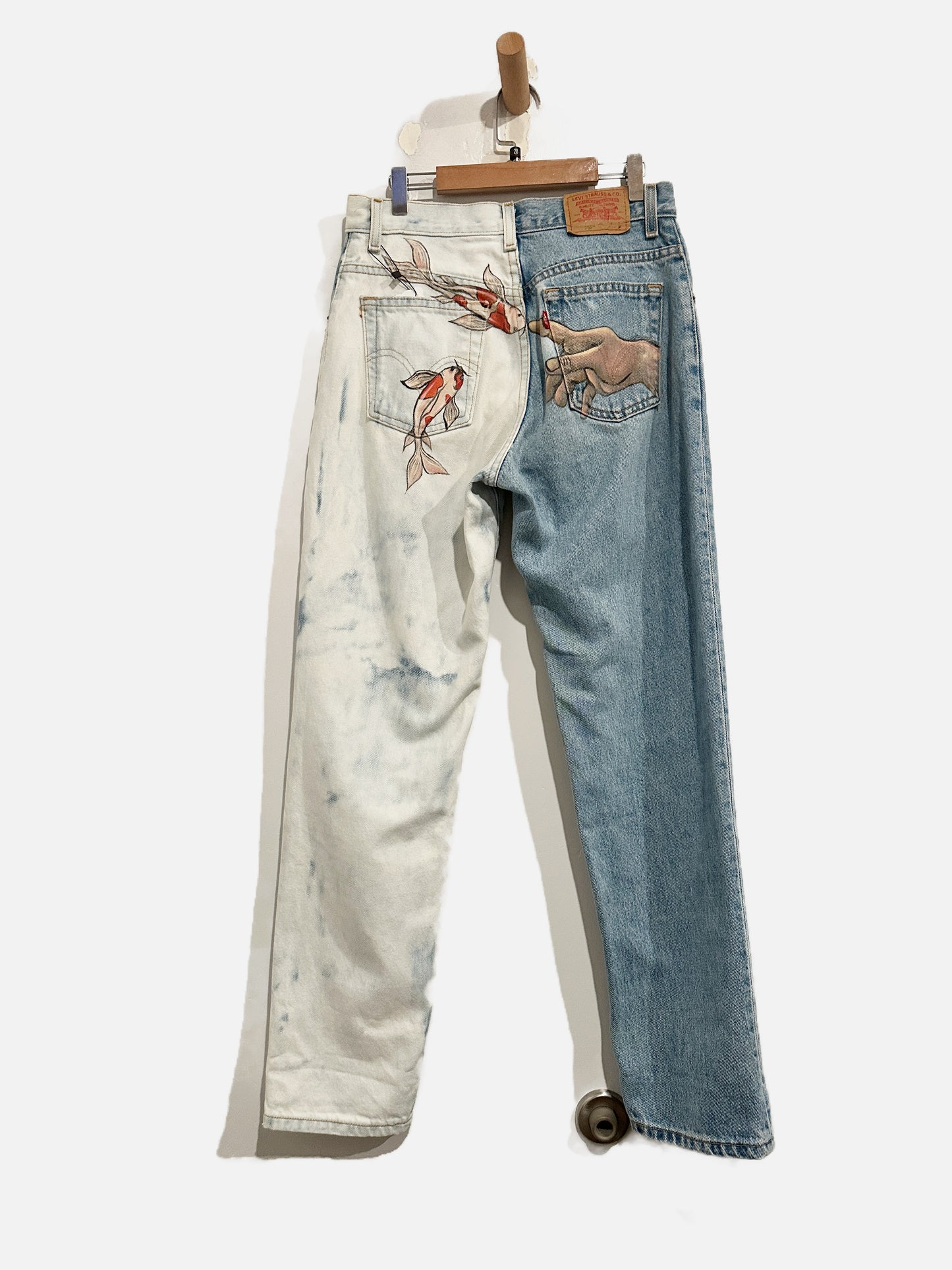 Levi's 550 Hand Painted Koi Jeans - 6