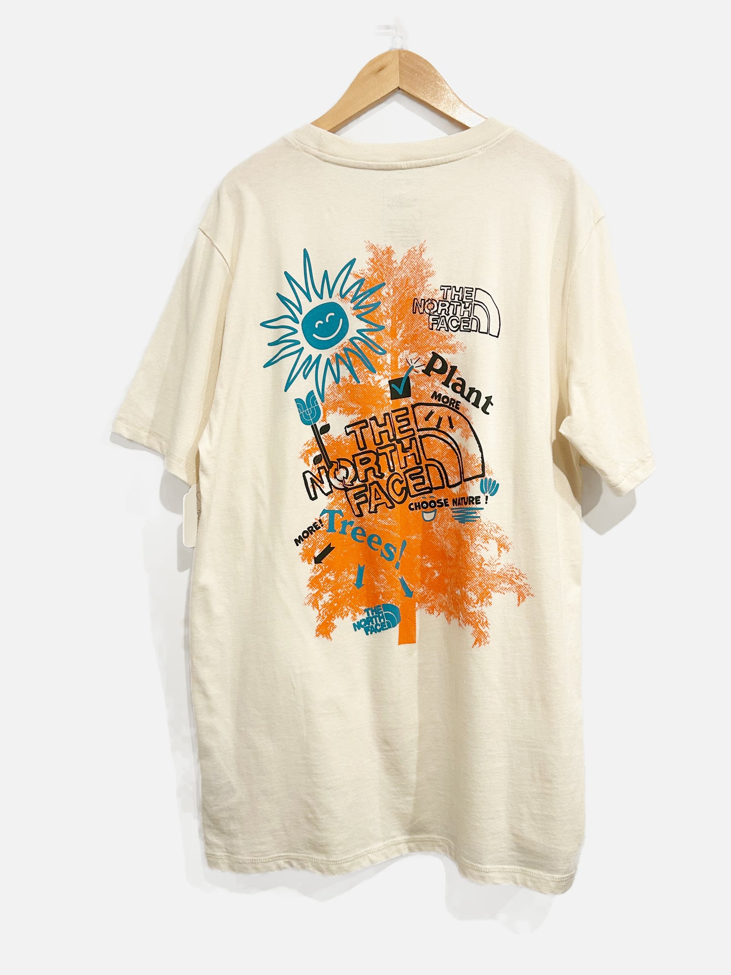 The North Face Men’s Cream Embroidered Graphic Tee - Medium