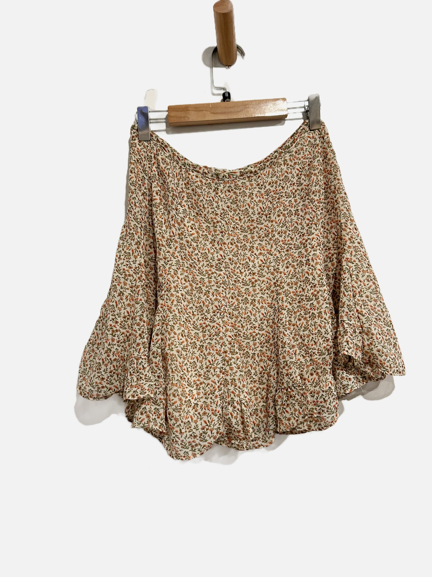 Dress Forum NWT Floral Shorts - Small