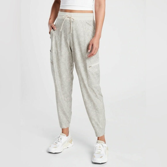 Athleta Venture Printed Pant in Viper Gray Size 2