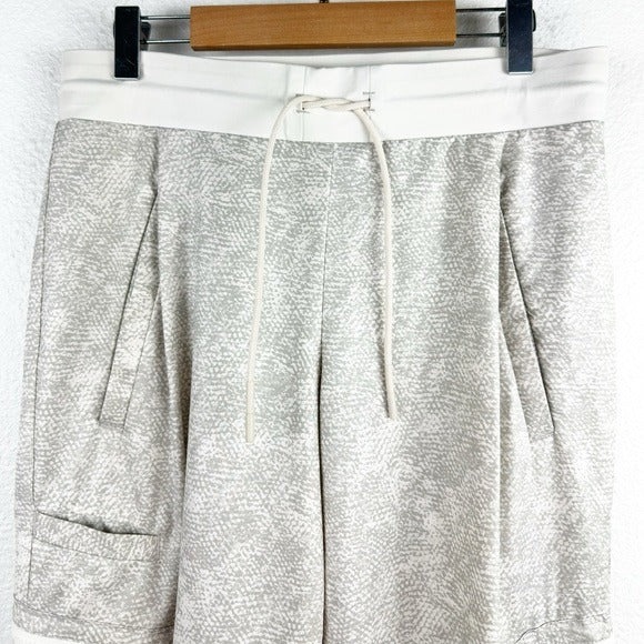 Athleta Venture Printed Pant in Viper Gray Size 2