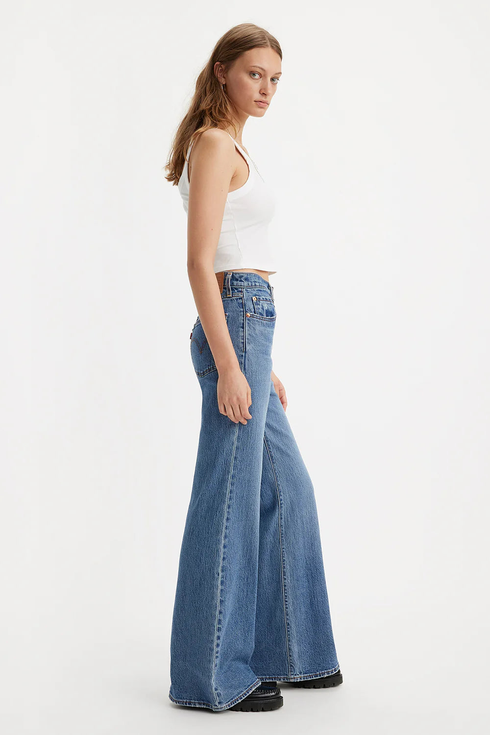 Levi's Ribcage Bell Mid Wash Jeans - 29