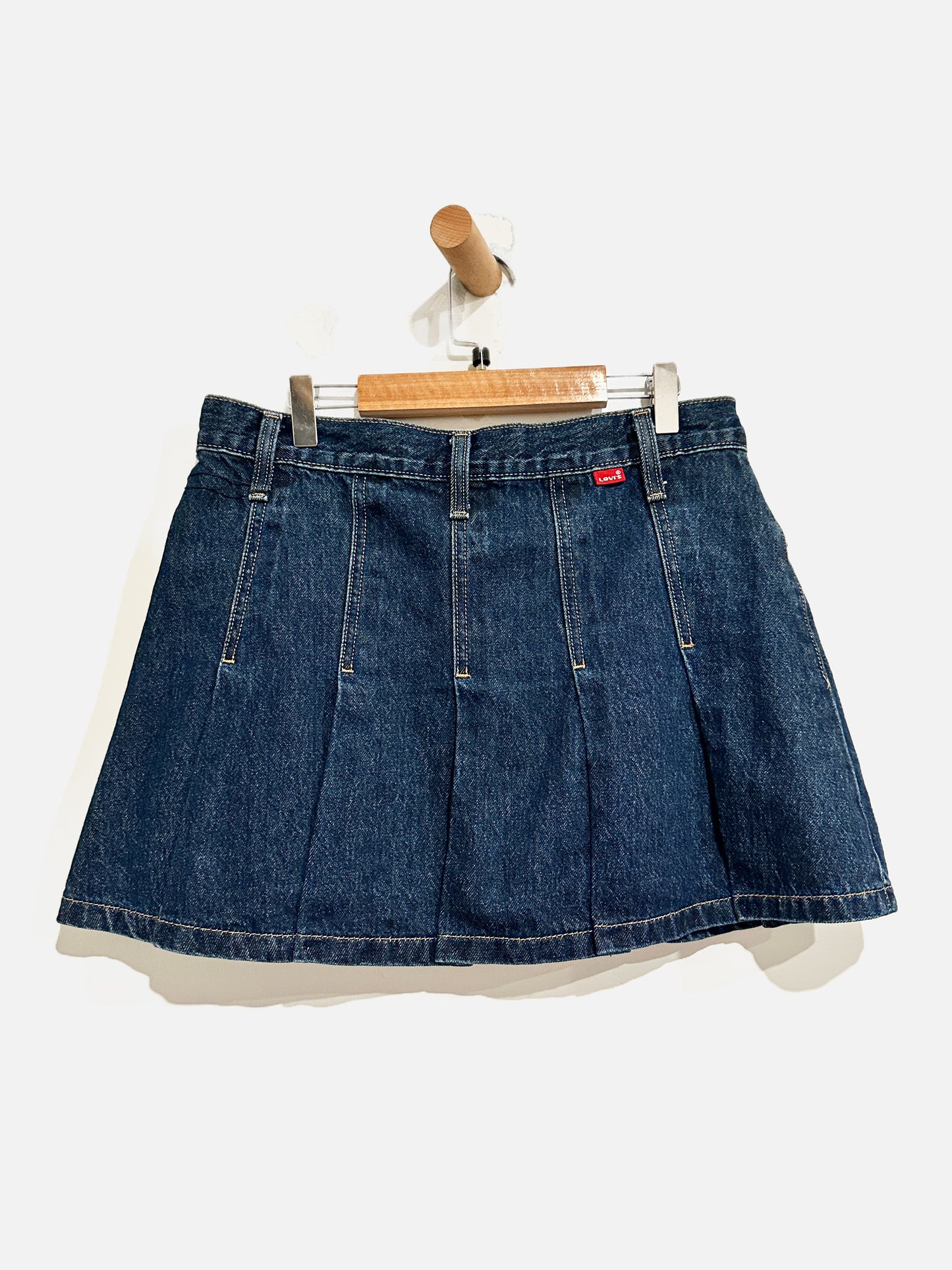 Levi’s Pleated Denim Mini Skirt - 27
