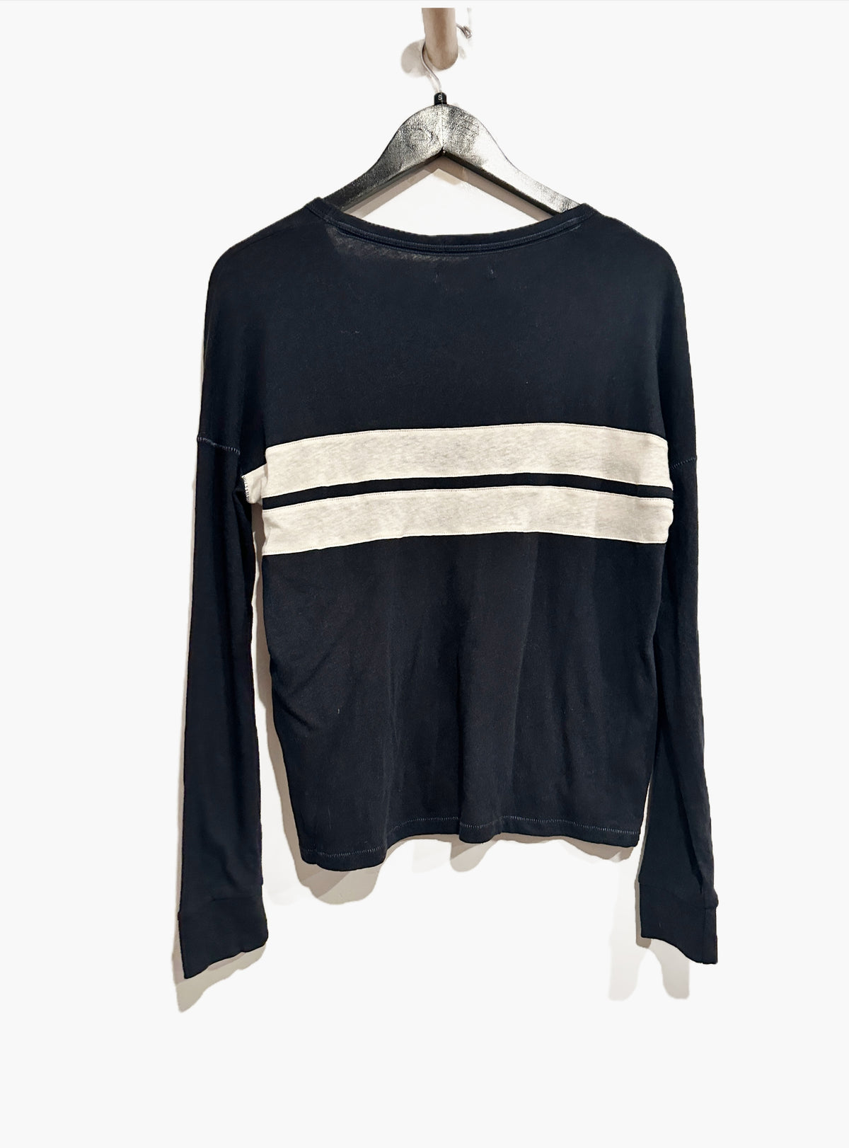 Abercrombie & Fitch NWT Navy and White Striped LS Top - Small