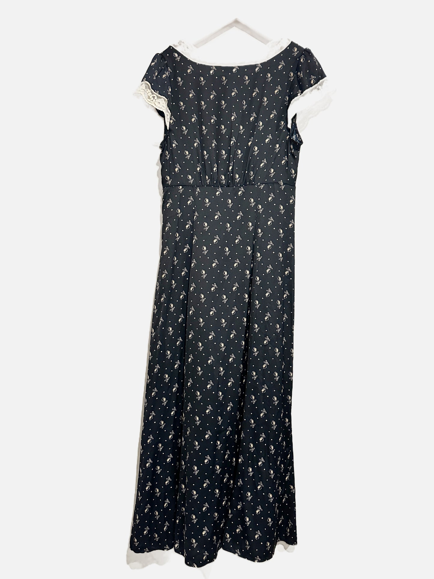 Kimchi Blue Faye Lace Trim Button-Down Midi Dress in Navy - Small
