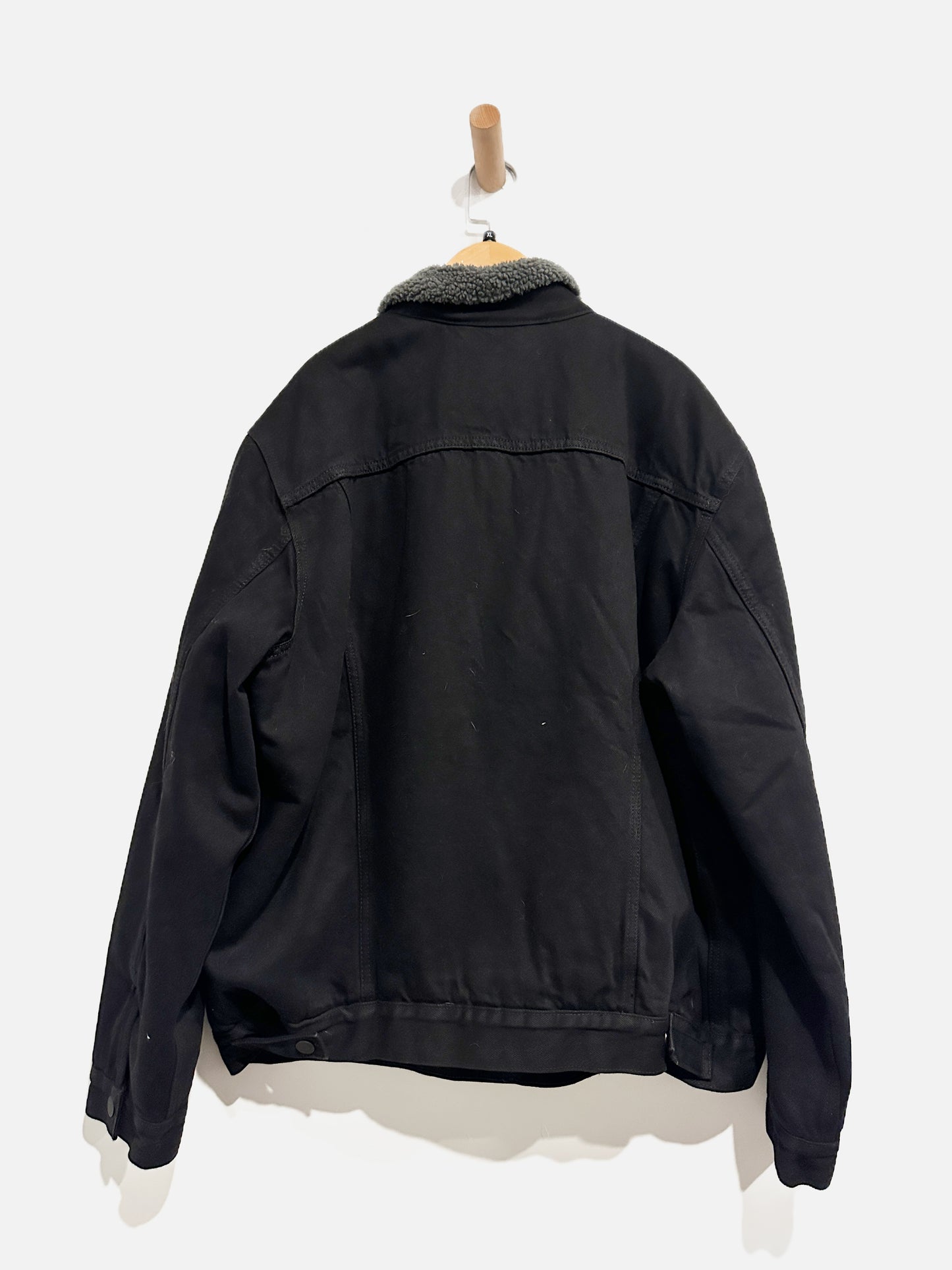 Levi’s Men’s Black Sherpa Lined Denim Jacket - XL