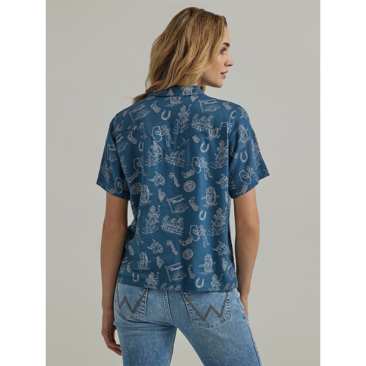 Wrangler Blue Graphic Button Down SS - Small