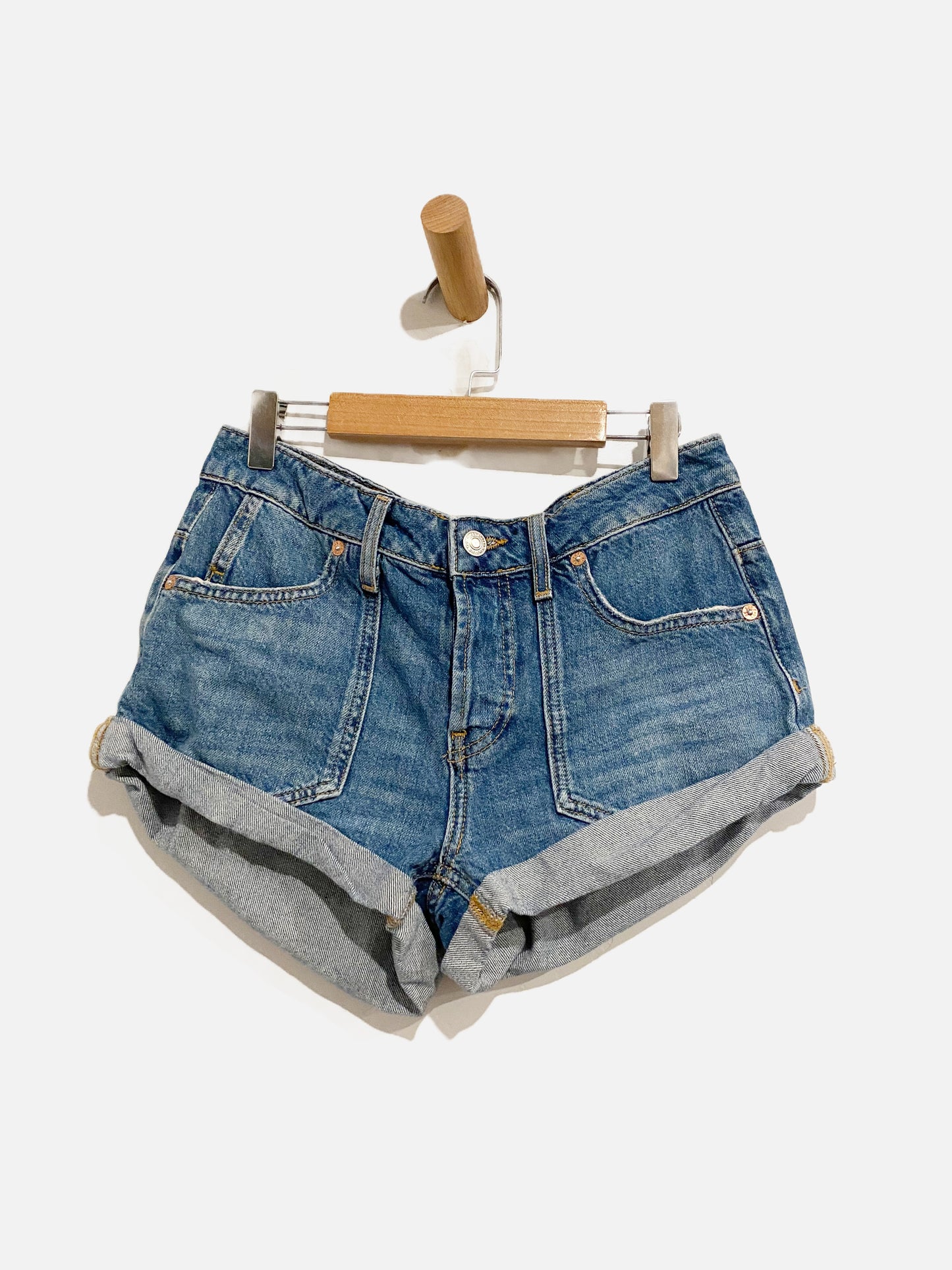 Free People Beginners Luck Slouch Denim Cuffed Shorts - 24