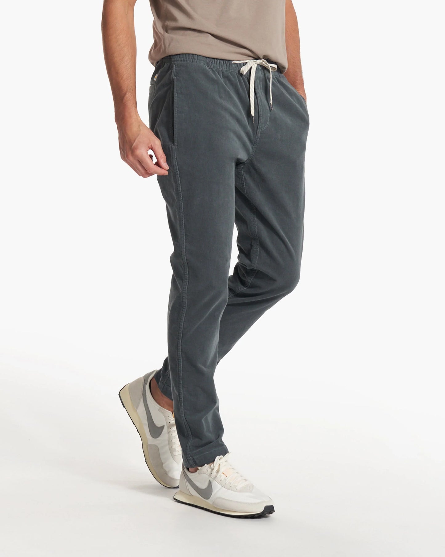 Vuori Men’s Optimist Corduroy Pants - Large