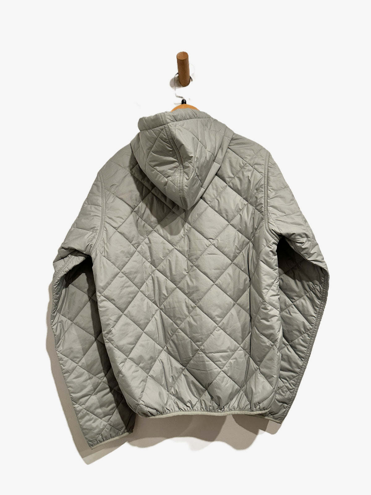 Patagonia Diamond Quilted Bomber Hoody in Sleet Green - Small