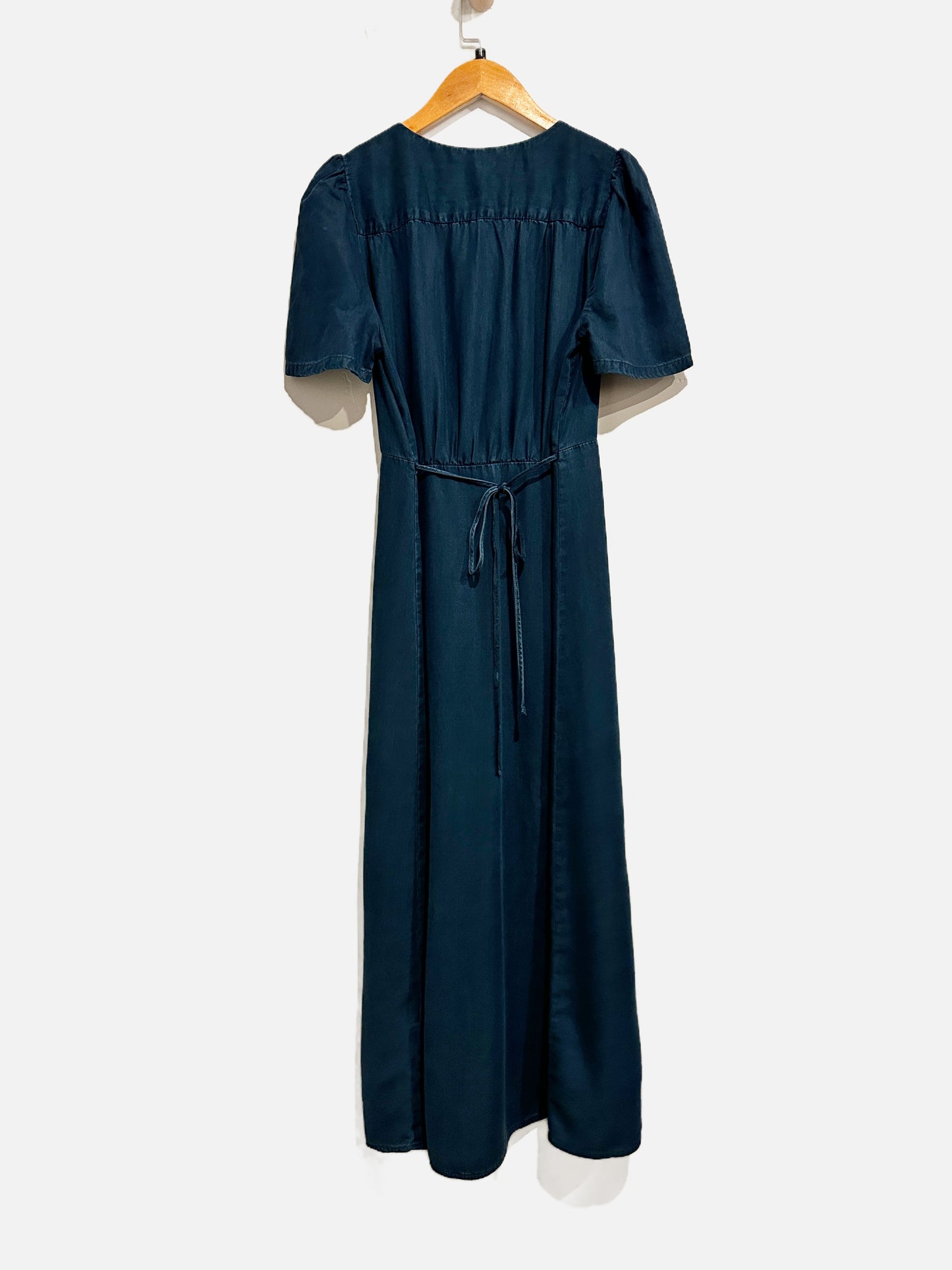 Levi’s Navy Button Down Midi Dress - Small