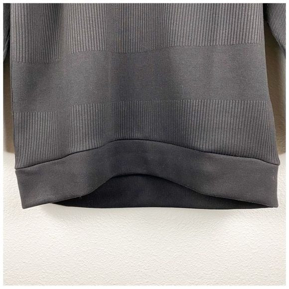 Lysse Quilted Convertible Sweatshirt In Black Size Small