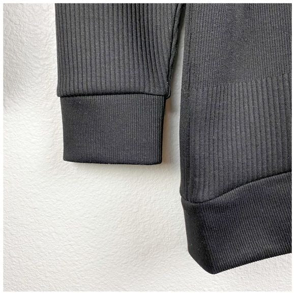 Lysse Quilted Convertible Sweatshirt In Black Size Small