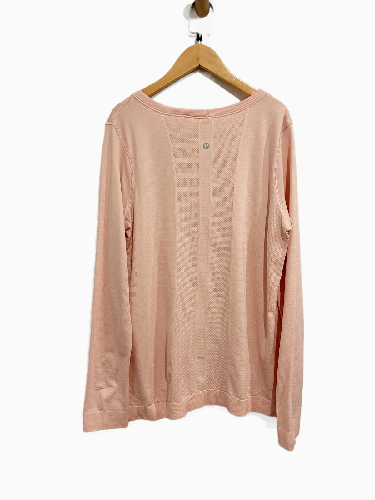 Lululemon Swiftly Tech Long Sleeve in Dusty Pink - 10