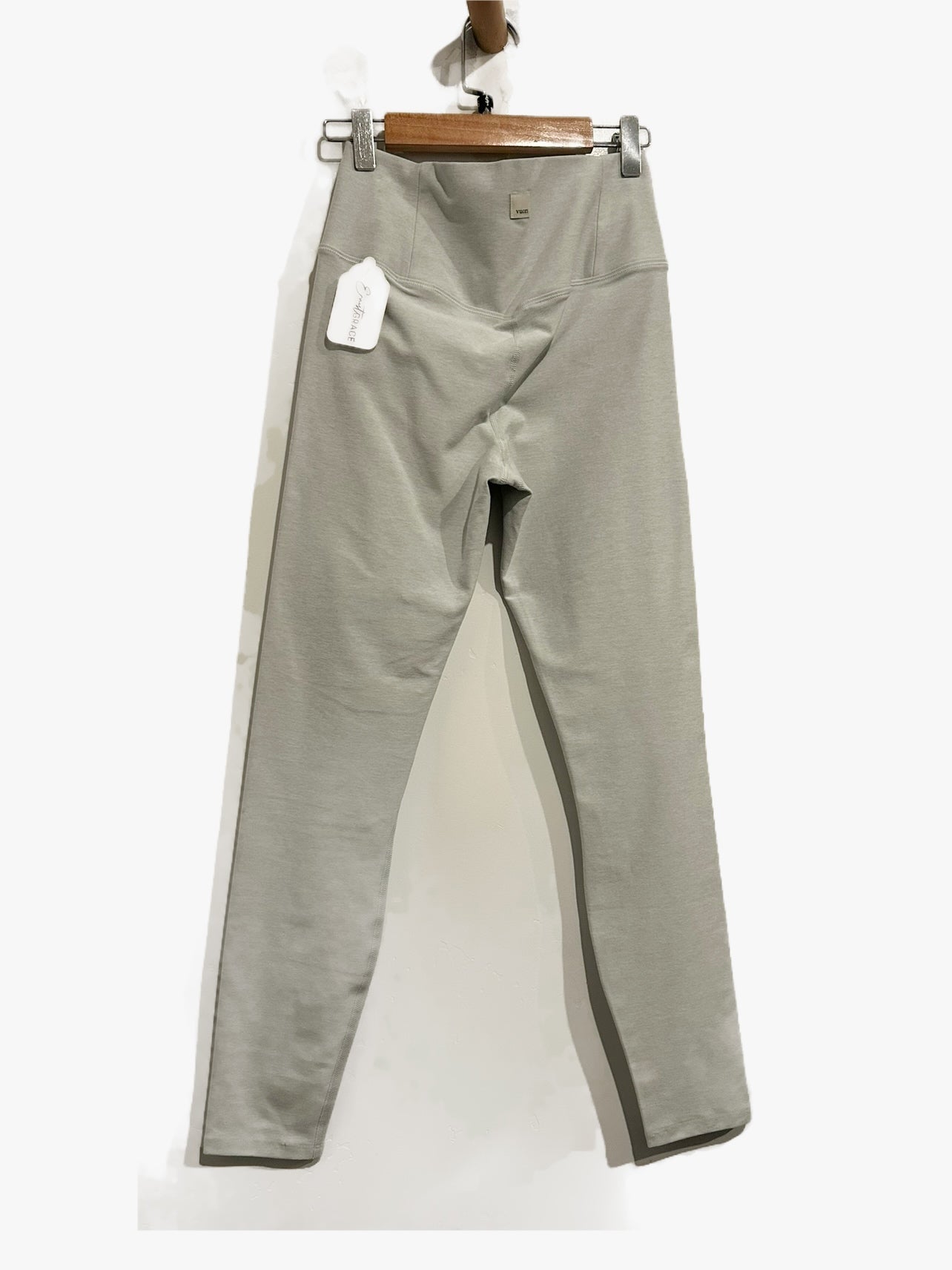 Vuori Elevation Ruched Legging in Sky Grey Heather - Small