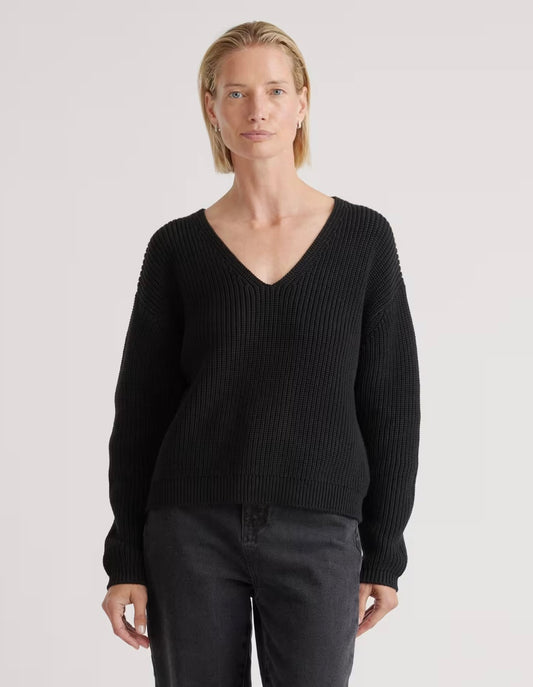 Quince Black Fisherman V-Neck Sweater - Medium