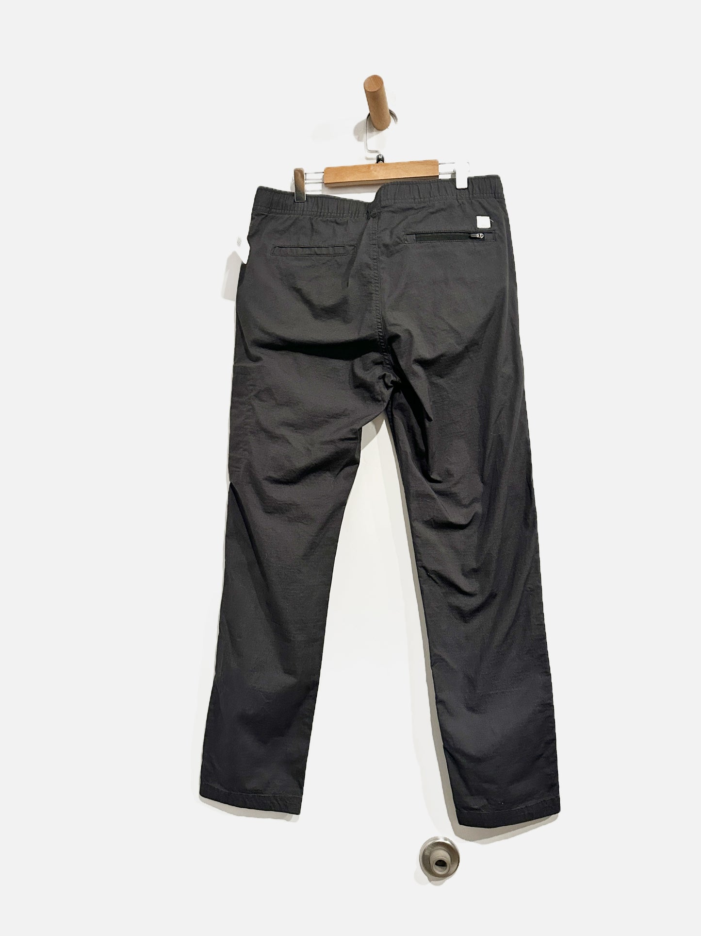 Vuori Ripstop Pant in Charcoal - Medium