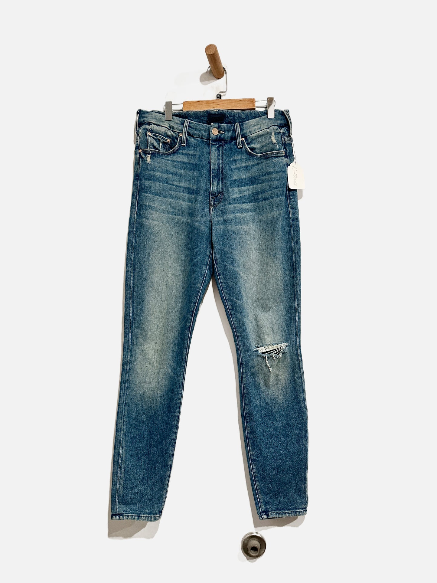 Mother High Waisted Looker Ankle Jeans in Popism - 28