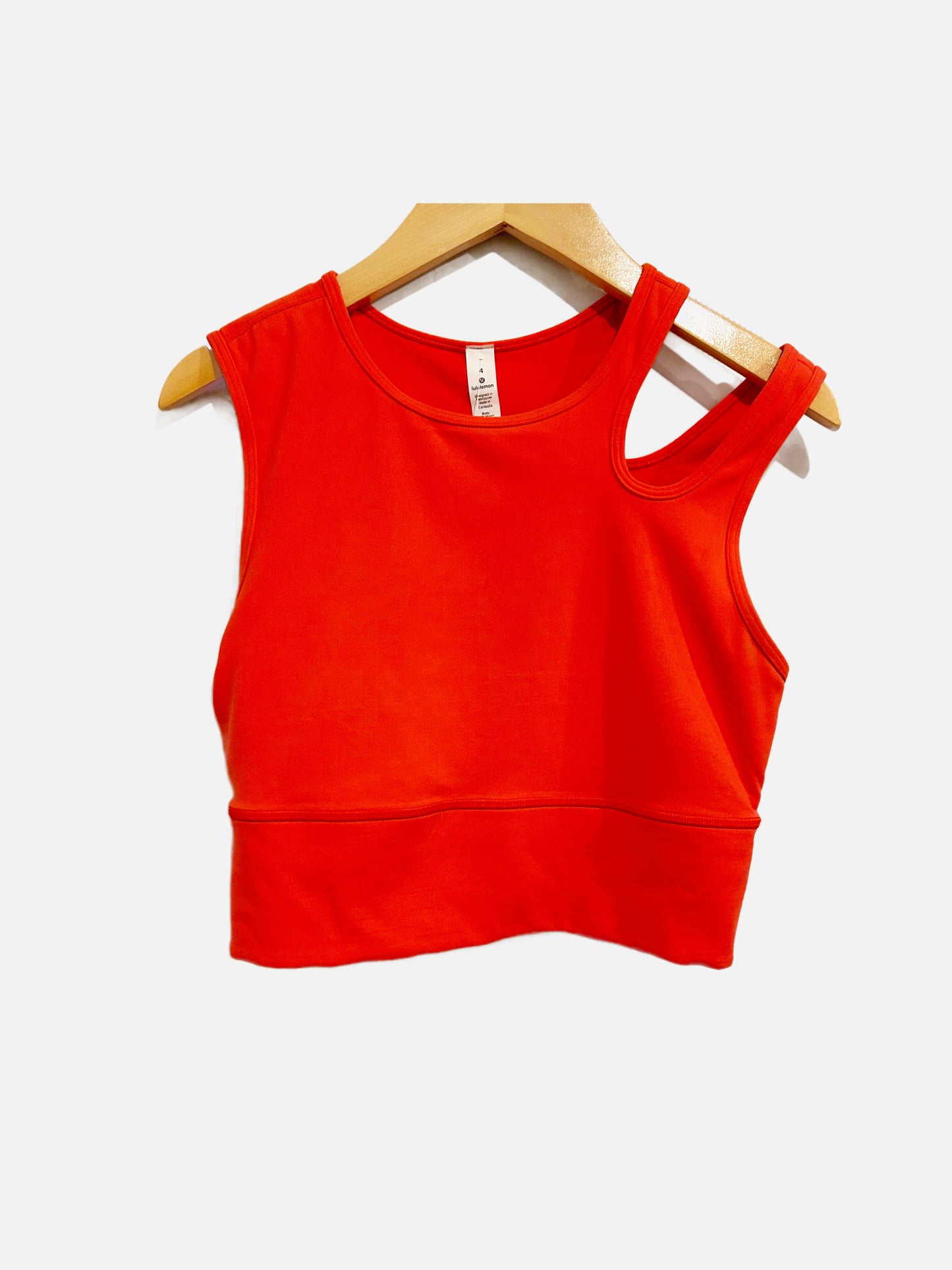 Lululemon Mastered Motion Cropped
Tank in Thermal Red - 4