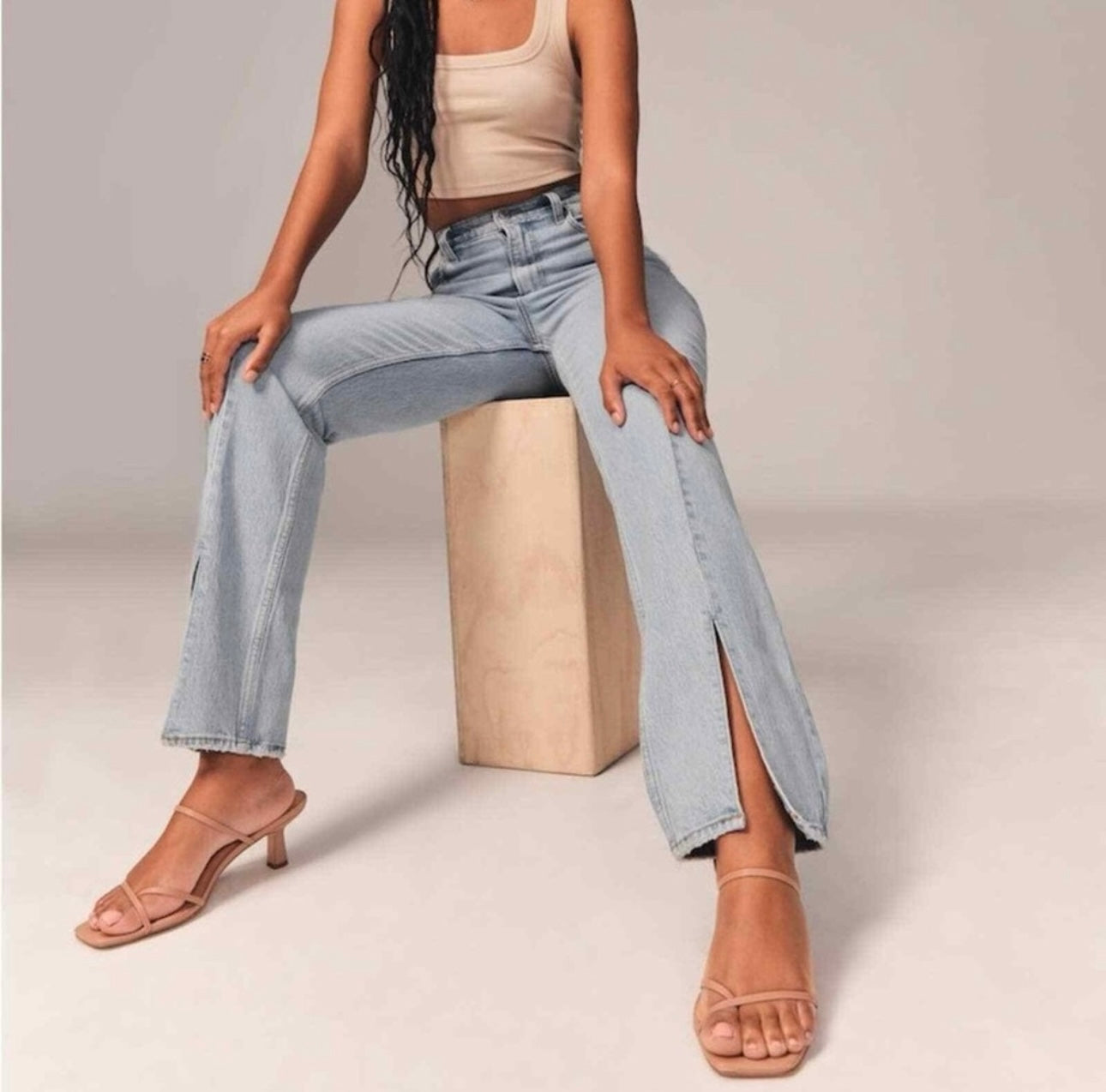 Abercrombie & Fitch Light Wash Split Hem Jeans - 27