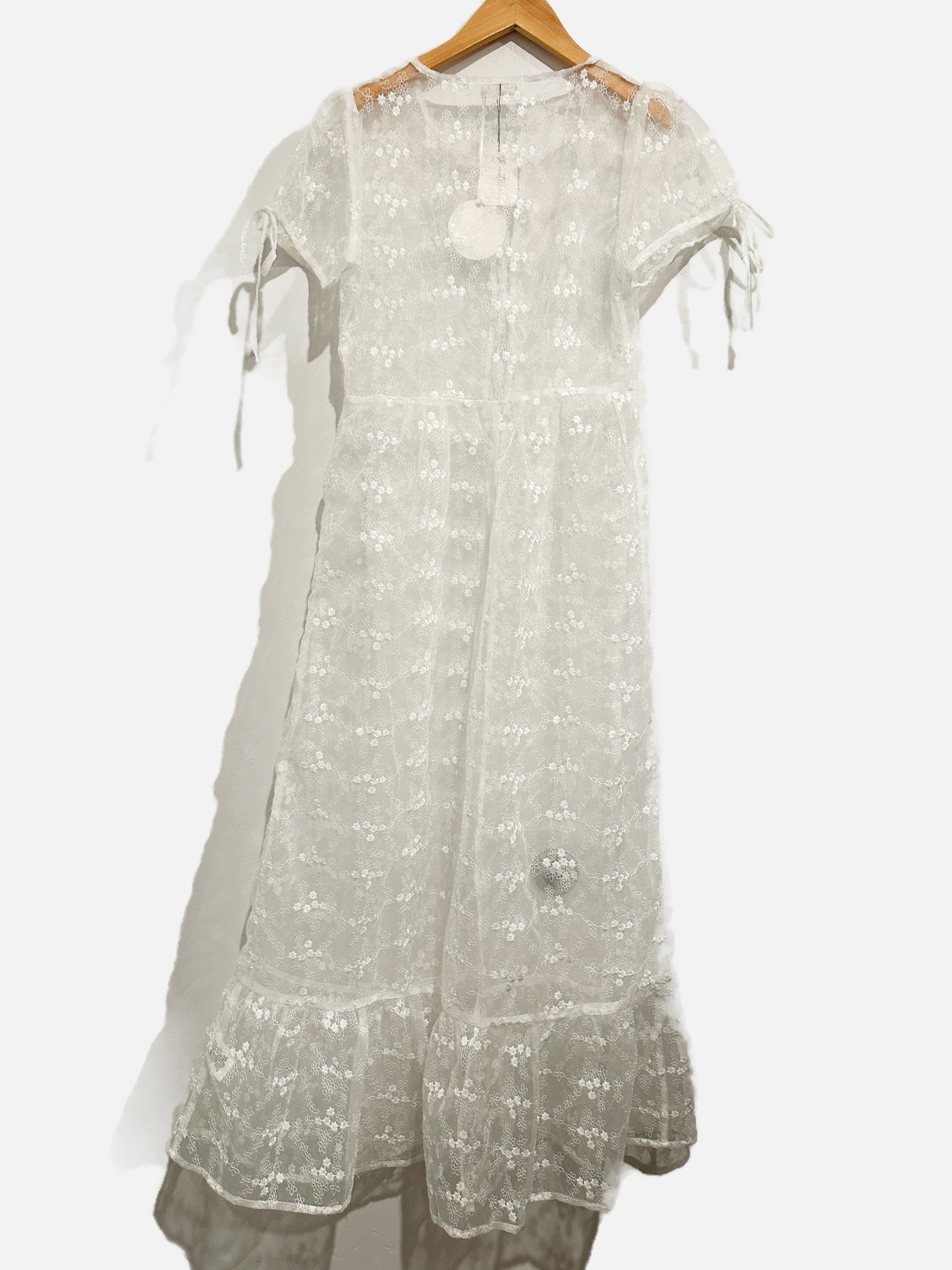Storia White Floral Sheer Dress - Medium