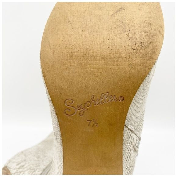 Anthropologie Seychelles Prop Booties Size 7.5