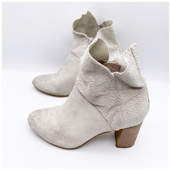 Anthropologie Seychelles Prop Booties Size 7.5